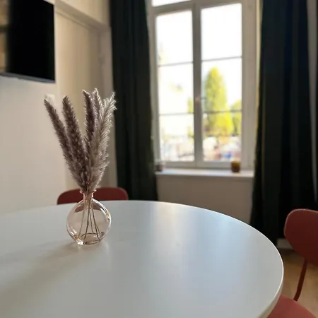 Nova 4 Personnes - Vue De - A Quelques Minutes Du Centre-ville De Charleville-Mézières